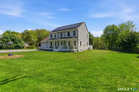 51 Pautipaug Hill Rd, Sprague, CT 06033