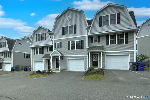 10 Barnum Ct #10, Bethel, CT 06801