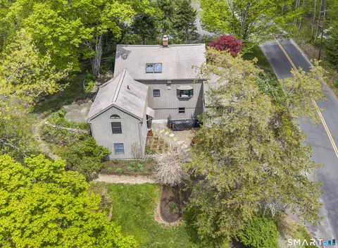 19 Farrell Rd, Newtown, CT 06470