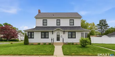 30 Walter Pl, East Hartford, CT 06108