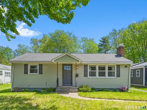 152 Somerset St, West Hartford, CT 06110
