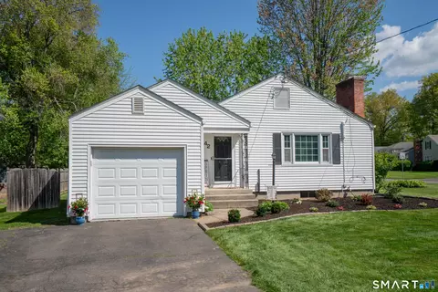 42 Haynes Rd, West Hartford, CT 06117
