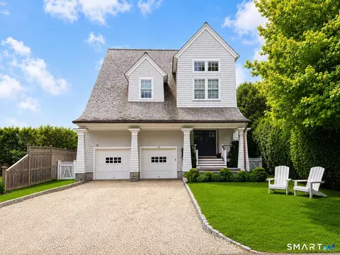31 Craw Ave, Norwalk, CT 06853