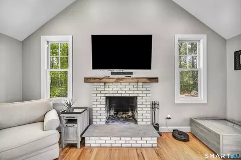 Living - 45 Milano Pond Dr, Madison, CT 06443 photo 2 of 4