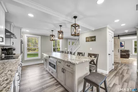 Kitchen - 45 Milano Pond Dr, Madison, CT 06443 photo 7 of 8