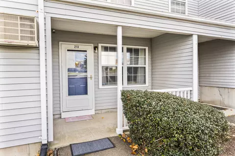 89 Coleman St #213, West Haven, CT 06516