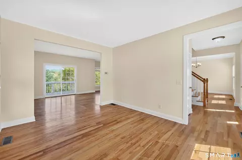 Living - 3 Stonecroft Way #3, Monroe, CT 06468 photo 6 of 7