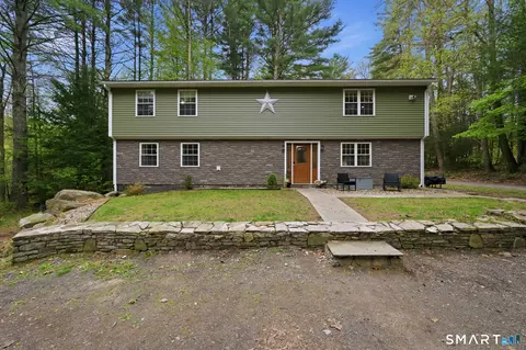 57 Dings Rd, New Hartford, CT 06057