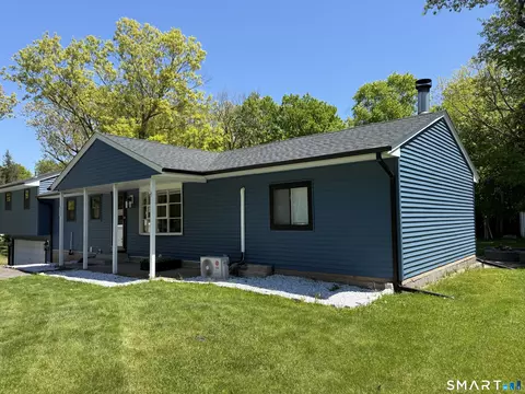 16 Crestview Ter, Wallingford, CT 06492
