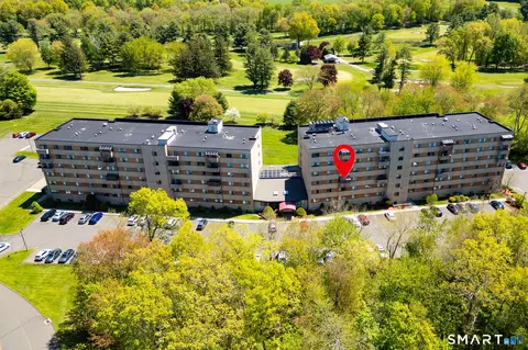 20 Putter Dr #20, Wallingford, CT 06492