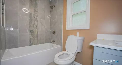 Bath - 1460 Mount Carmel Ave, Hamden, CT 06518 photo 1 of 2