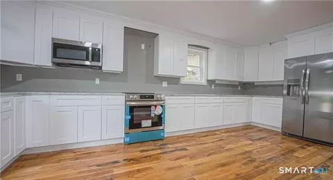 Kitchen - 1460 Mount Carmel Ave, Hamden, CT 06518 photo 1 of 1