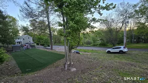 Exterior - 1460 Mount Carmel Ave, Hamden, CT 06518 photo 6 of 6