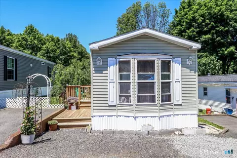 11 Shadow Ln, New Milford, CT 06776