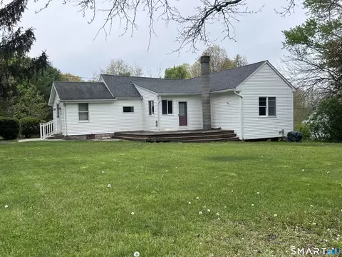136 Lillibridge Ave, Voluntown, CT 06384