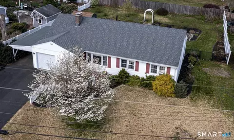 140 Elizabeth Dr, Manchester, CT 06042