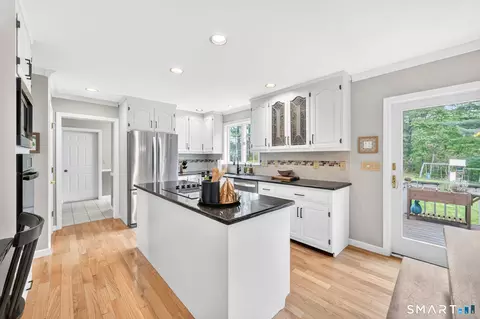 Kitchen - 11 Benjamin Rd, Ellington, CT 06029 photo 4 of 4