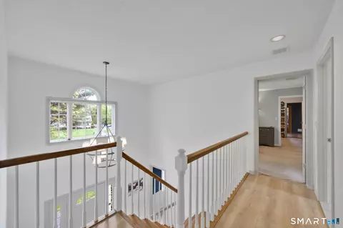 Entry Way - 11 Benjamin Rd, Ellington, CT 06029 photo 3 of 3