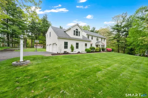 Exterior - 11 Benjamin Rd, Ellington, CT 06029 photo 2 of 5