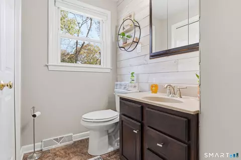 Bath - 25 Forest Rd, Niantic, CT 06357 photo 2 of 5