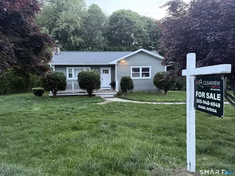 26 Mabel Ave, Danbury, CT 06811