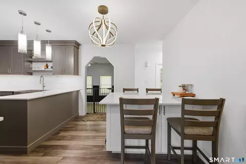 Kitchen - 46 Taos Dr, Killingly, CT 06239 photo 8 of 10
