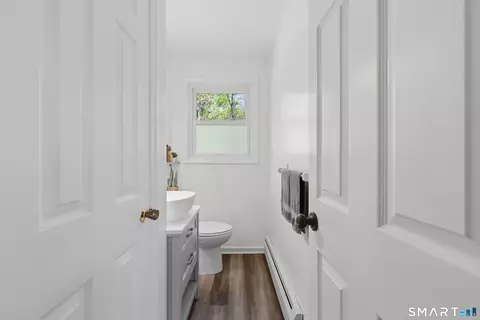 Entry Way - 46 Taos Dr, Killingly, CT 06239 photo 2 of 2
