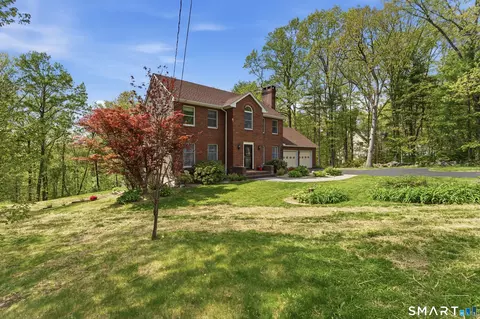 877 Newgate Rd, Suffield, CT 06093