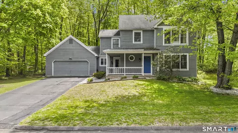 10 Quail Run, Bloomfield, CT 06002