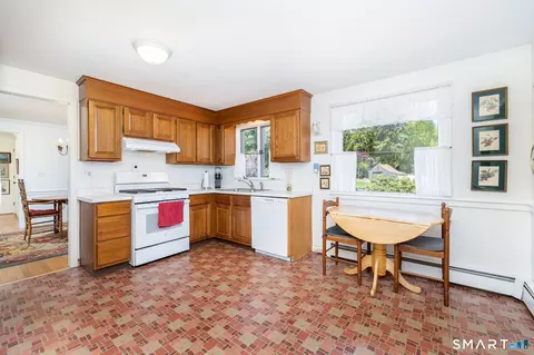 Kitchen - 127 Stillwold Dr, Wethersfield, CT 06109 photo 3 of 3