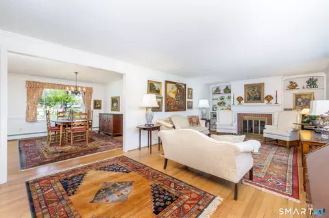Living - 127 Stillwold Dr, Wethersfield, CT 06109 photo 2 of 3