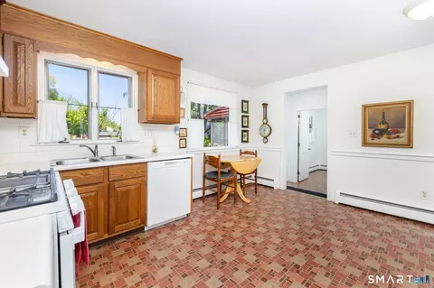 Kitchen - 127 Stillwold Dr, Wethersfield, CT 06109 photo 1 of 3