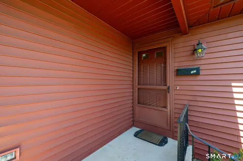 Exterior - 127 Stillwold Dr, Wethersfield, CT 06109 photo 6 of 6