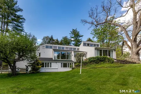 35 River Rd, Sharon, CT 06069