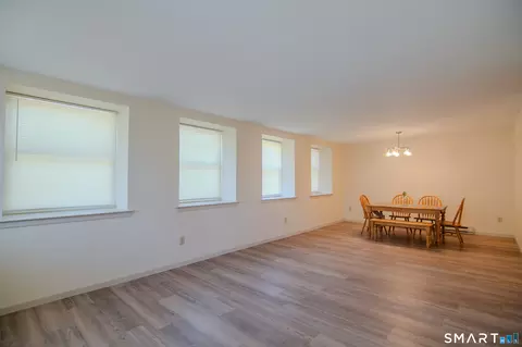 Dining - 49 Canterbury Rd #E, Plainfield, CT 06374 photo 4 of 4