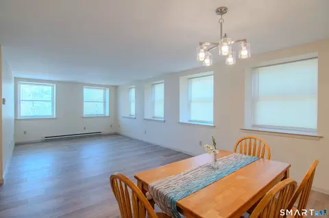 Dining - 49 Canterbury Rd #E, Plainfield, CT 06374 photo 1 of 4