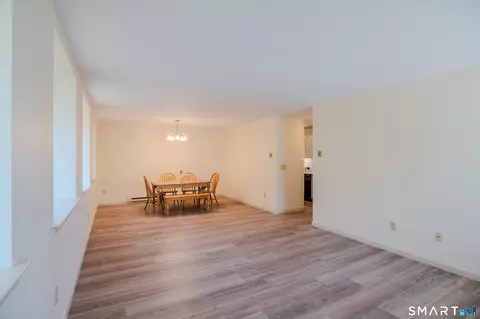 Dining - 49 Canterbury Rd #E, Plainfield, CT 06374 photo 3 of 4