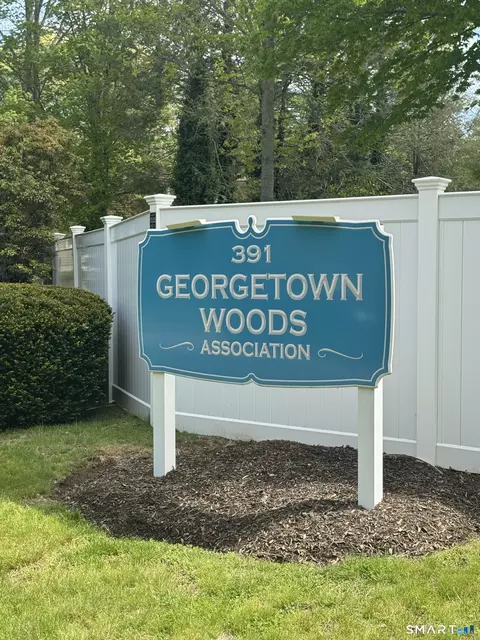 391 Main St #504, Deep River, CT 06417