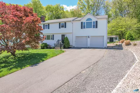 79 Strawberry Hill Rd, Bristol, CT 06010