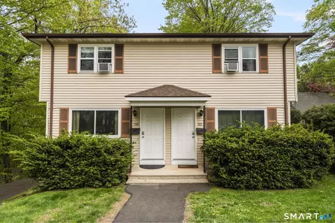 123-125 Oakland Rd, Southington, CT 06489