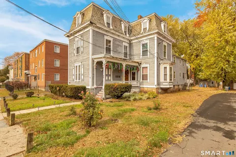 40 Allen Pl, Hartford, CT 06106