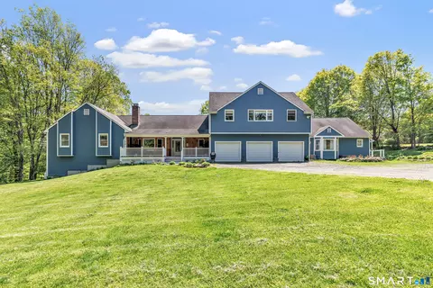 121 Picketts Ridge Rd, Redding, CT 06896