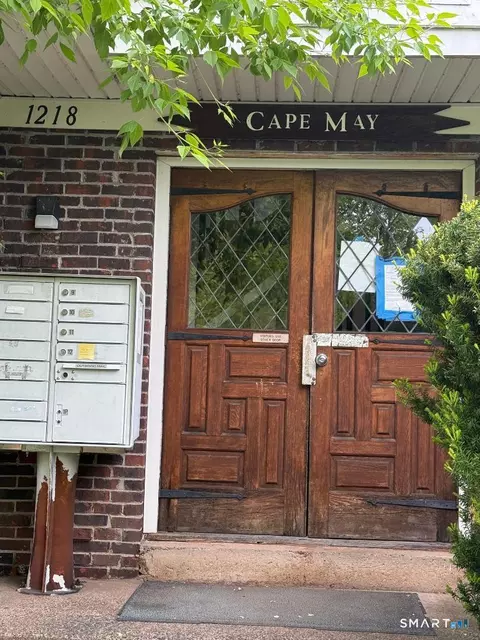 1218 Middle Tpke W #A, Manchester, CT 06040