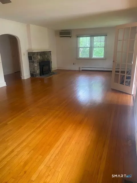 Living - 33 Flanders Rd, Bethlehem, CT 06751 photo 1 of 6