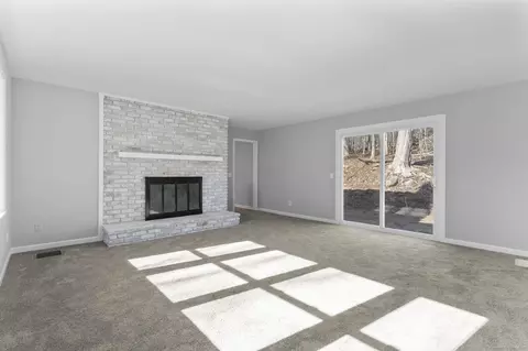 Living - 40 Harkness Dr, Madison, CT 06443 photo 4 of 4