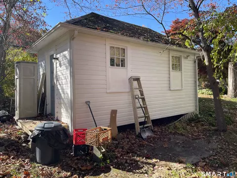 Exterior - 89 Alpine Dr, Sandy Hook, CT 06482 photo 8 of 8