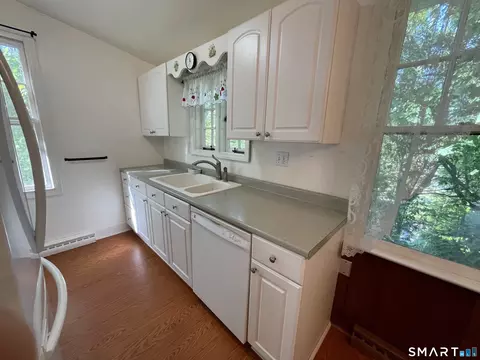 Kitchen - 89 Alpine Dr, Sandy Hook, CT 06482 photo 2 of 2