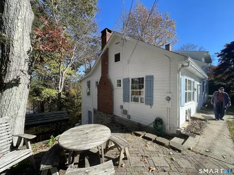 Exterior - 89 Alpine Dr, Sandy Hook, CT 06482 photo 2 of 8