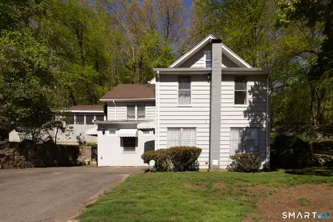 41 Chester Ave, Waterbury, CT 06704