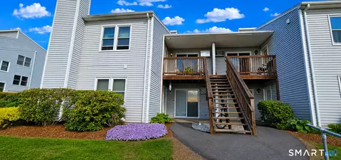 106 Valley Dr #106, New Milford, CT 06776
